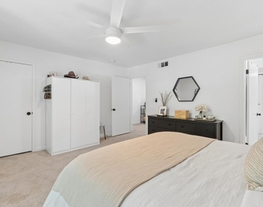 140 Amherst Place Nw - Photo Thumbnail 14