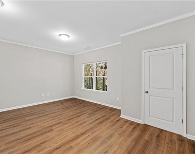 2840 Laurel Ridge Circle - Photo Thumbnail 13