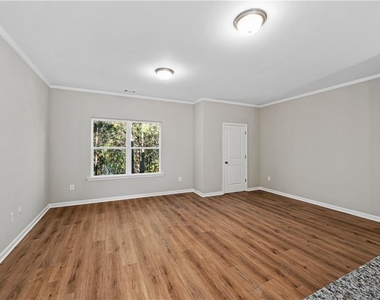 2840 Laurel Ridge Circle - Photo Thumbnail 12