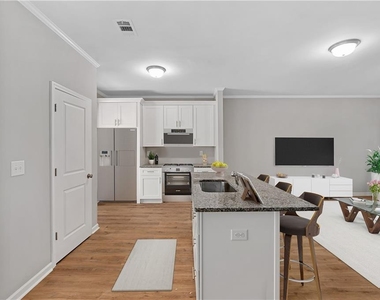2840 Laurel Ridge Circle - Photo Thumbnail 5