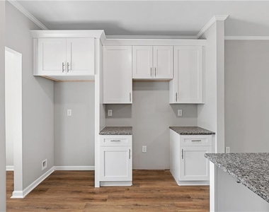 2840 Laurel Ridge Circle - Photo Thumbnail 8