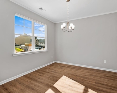 2840 Laurel Ridge Circle - Photo Thumbnail 16