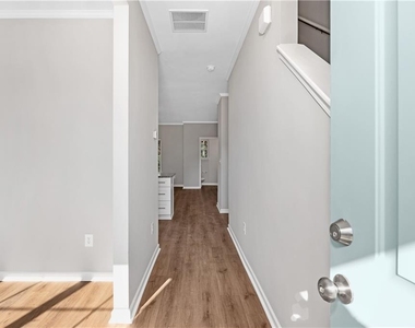 2840 Laurel Ridge Circle - Photo Thumbnail 1