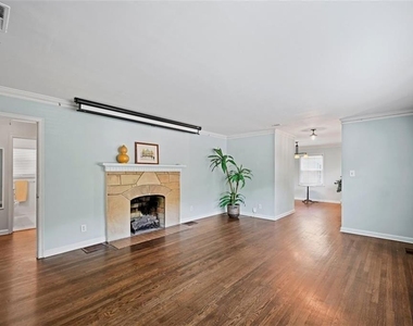 2654 Elsinore Street - Photo Thumbnail 2