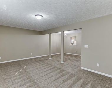 2883 Creek Bottom Court - Photo Thumbnail 15