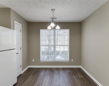 2883 Creek Bottom Court - Photo Thumbnail 8