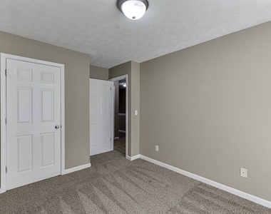 2883 Creek Bottom Court - Photo Thumbnail 24