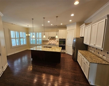 2104 Mcfarlin Lane - Photo Thumbnail 1