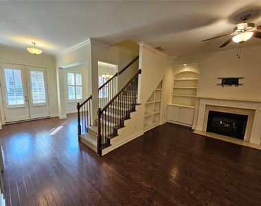 2104 Mcfarlin Lane - Photo Thumbnail 10