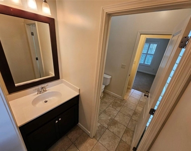 2104 Mcfarlin Lane - Photo Thumbnail 22