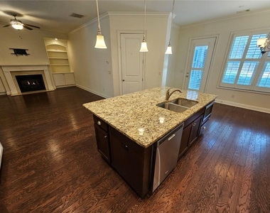 2104 Mcfarlin Lane - Photo Thumbnail 6