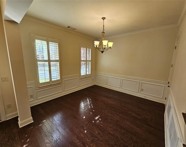 2104 Mcfarlin Lane - Photo Thumbnail 11