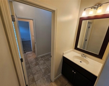 2104 Mcfarlin Lane - Photo Thumbnail 24