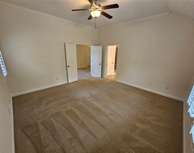 2104 Mcfarlin Lane - Photo Thumbnail 16