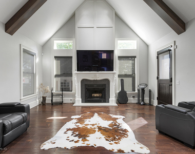 22501 W Renwick Road - Photo Thumbnail 8