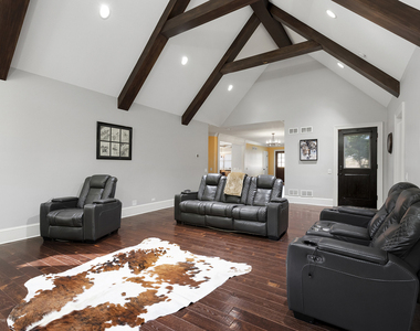 22501 W Renwick Road - Photo Thumbnail 9