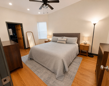 2647 W Logan Boulevard - Photo Thumbnail 9