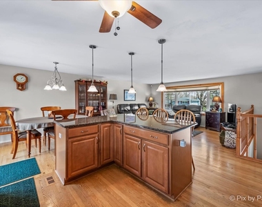930 Cornell Lane - Photo Thumbnail 2