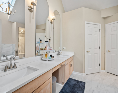 142 N Dixon Drive - Photo Thumbnail 23