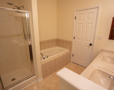 23045 Ironwood Drive - Photo Thumbnail 7