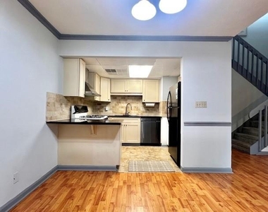 1722 Cotton Patch Lane - Photo Thumbnail 11