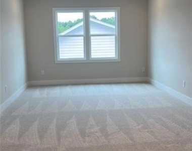1255 Winterhaven Drive - Photo Thumbnail 7