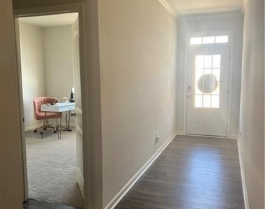 167 Fernbrook Trail - Photo Thumbnail 1