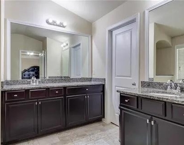 13374 Canary Lane - Photo Thumbnail 19