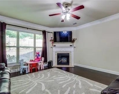 13374 Canary Lane - Photo Thumbnail 3