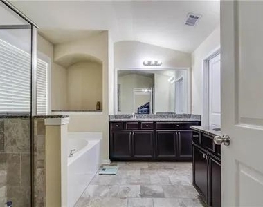 13374 Canary Lane - Photo Thumbnail 18