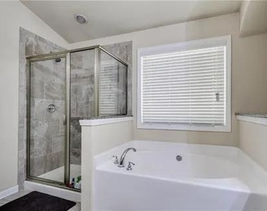 13374 Canary Lane - Photo Thumbnail 20