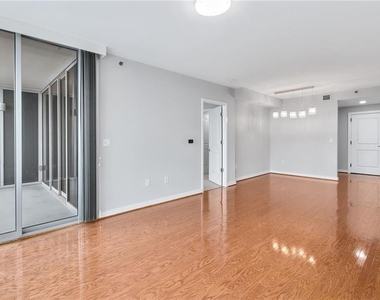 3338 Peachtree Road Ne - Photo Thumbnail 5