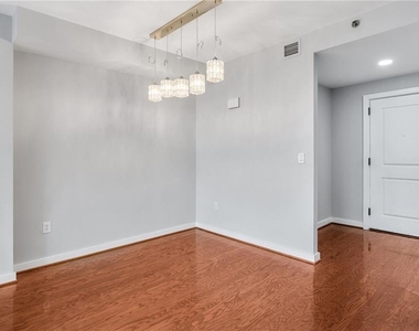3338 Peachtree Road Ne - Photo Thumbnail 13
