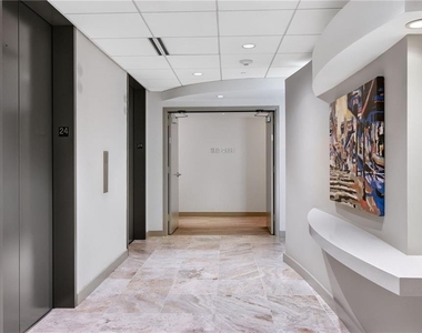 3338 Peachtree Road Ne - Photo Thumbnail 1