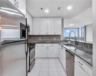 3338 Peachtree Road Ne - Photo Thumbnail 9