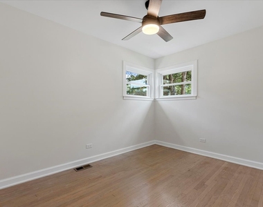 11358 S Rockwell Street - Photo Thumbnail 11
