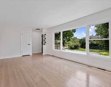 11358 S Rockwell Street - Photo Thumbnail 1