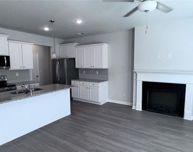 2618 Swan Lake Drive - Photo Thumbnail 1