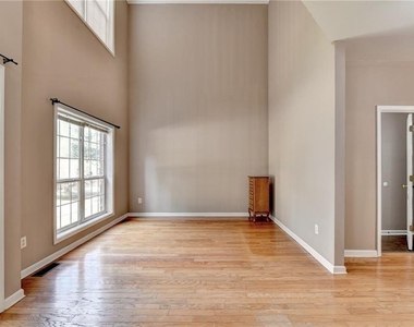 2899 Savannah Walk Lane - Photo Thumbnail 2