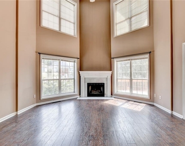 2899 Savannah Walk Lane - Photo Thumbnail 9