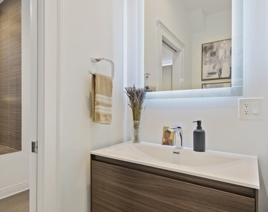 2027 W Race Avenue - Photo Thumbnail 17