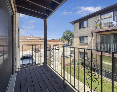 7214 W Wrightwood Avenue - Photo Thumbnail 18