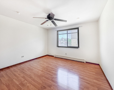 7214 W Wrightwood Avenue - Photo Thumbnail 10