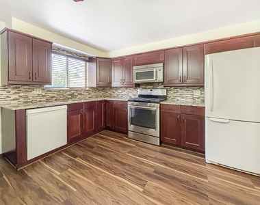 7214 W Wrightwood Avenue - Photo Thumbnail 4