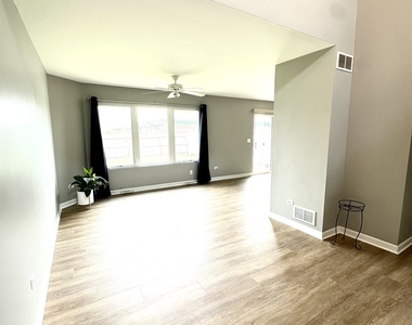 2394 Caton Crest Drive - Photo Thumbnail 6
