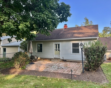 48 S Seebert Street - Photo Thumbnail 9