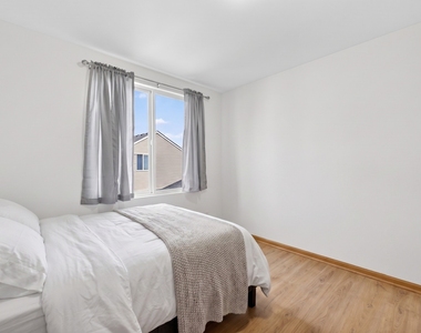 939 Four Seasons Boulevard - Photo Thumbnail 19
