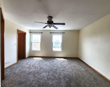 1804 Parkside Drive - Photo Thumbnail 6
