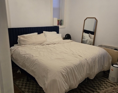 2309 N Leavitt Street - Photo Thumbnail 4