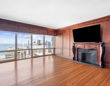 100 E Huron Street - Photo Thumbnail 11